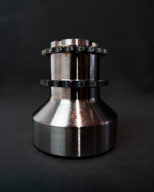Seitenansicht des S55 Crank Hub mit doppeltem Kettenrad