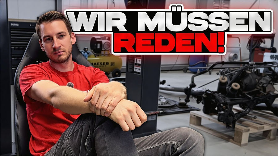 Max Pühl erklärt in der Werkstatt die YouTube-Pause 2025 – Video von MX Motorsports