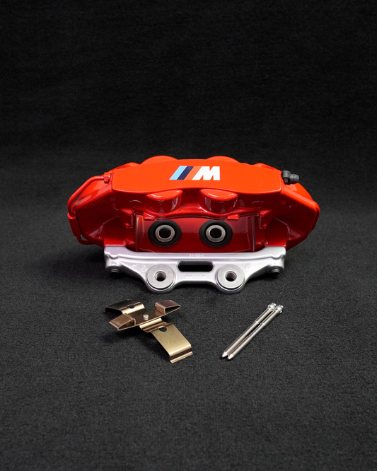 Original BMW M Bremssattel hinten in Rot für BMW M3 G80/G81 und M4 G82/G83 mit Haltefeder und Stiften