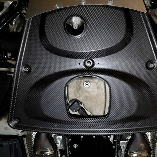 MxM Carbon-Schubfeld für BMW M3 E92, eingebaut am Unterboden