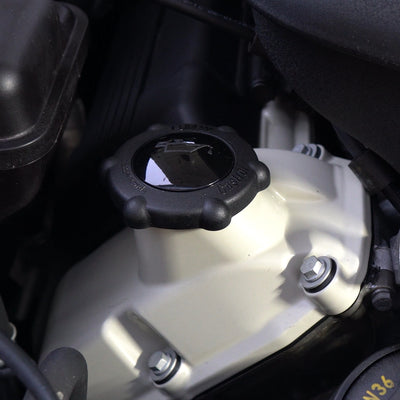 Neu beschichteter Ventildeckel-Satz S65 für BMW M3 E90/E92/E93, eingebaut mit Öleinfülldeckel